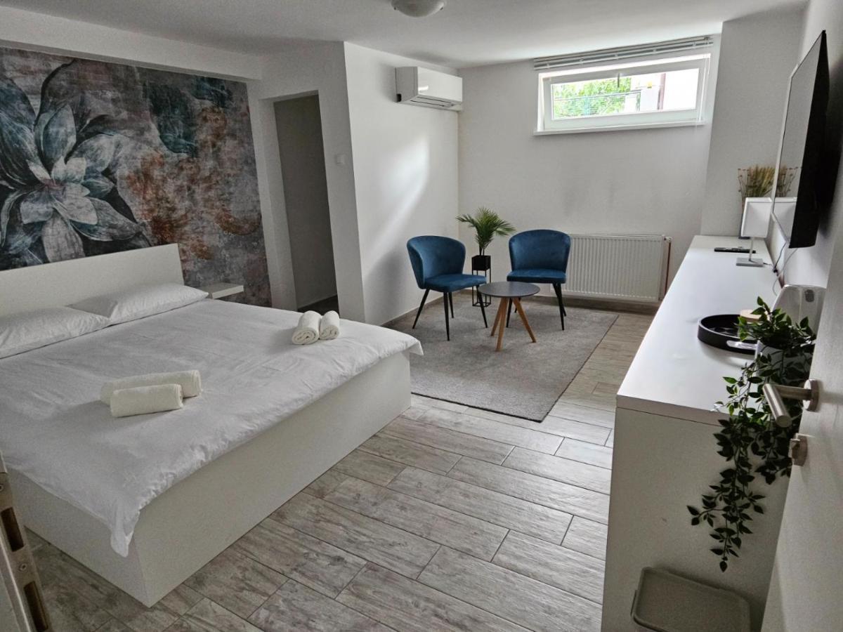 Comfort Rooms Remiza - Free Private Parking - Self Check-In Záhřeb Exteriér fotografie
